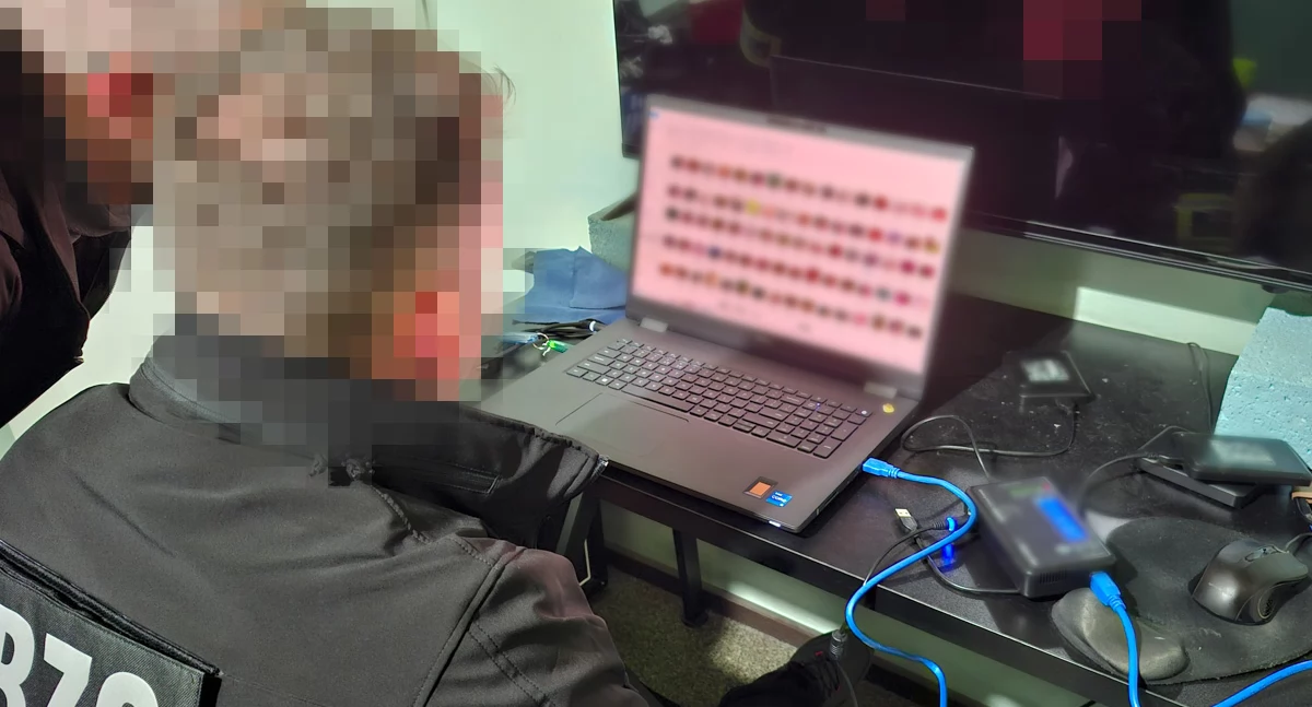 Treści pedofilskie we Włocławku. Mężczyzna z zarzutami po jednej z największych operacji CBZC