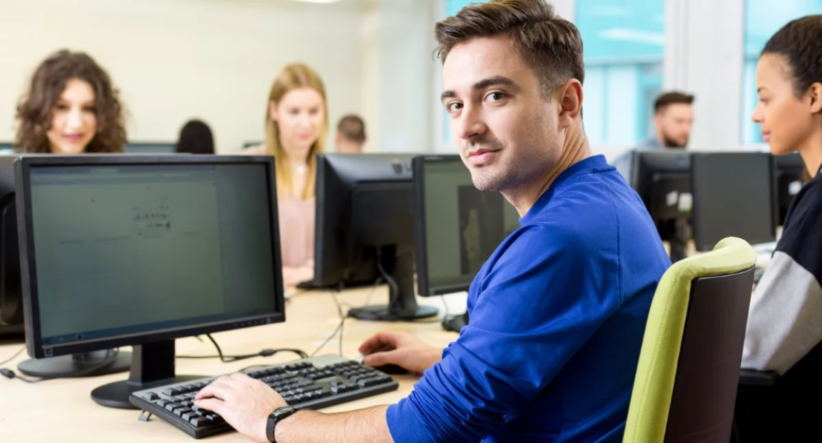 Studia inżynierskie z informatyki. Poznaj świat technologii od środka