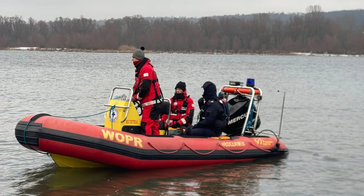 WOPR i policja przeszukiwały Wisłę we Włocławku. Trwają poszukiwania zaginionego 47-letniego mężczyzny