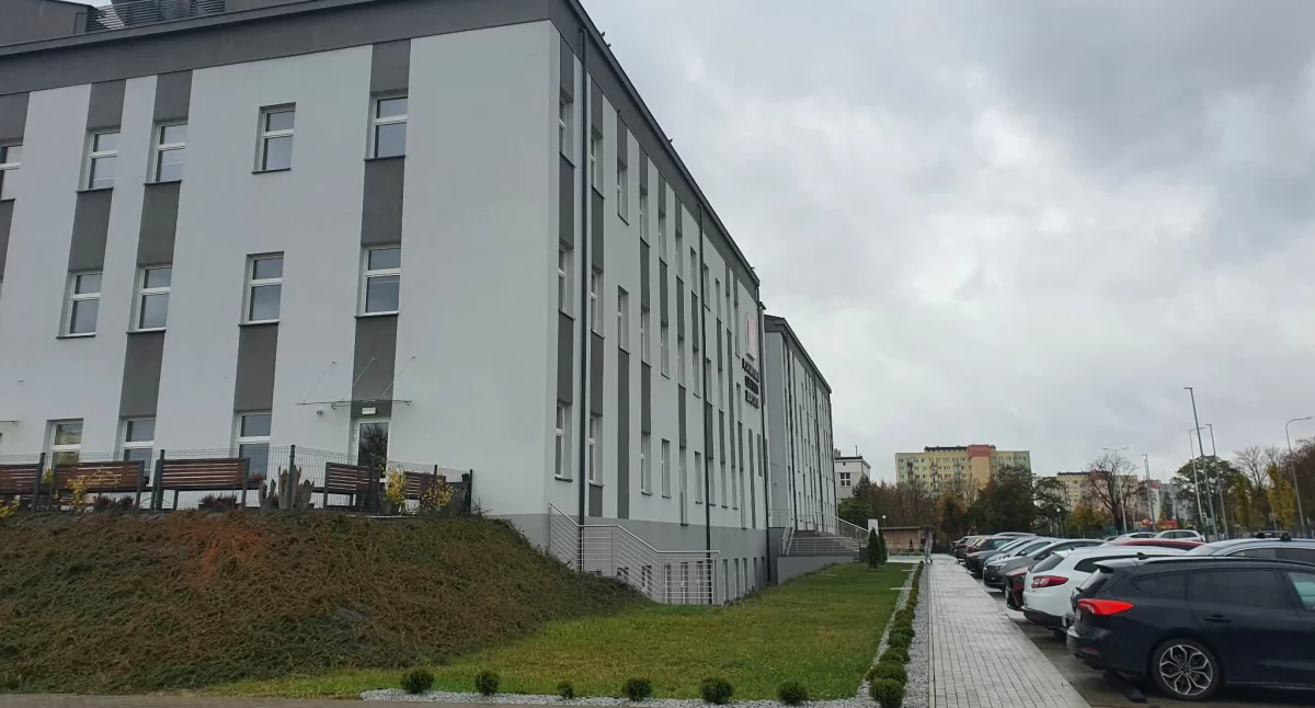 Nowe oferty pracy we Włocławku. Rekrutacja w Powiatowym Centrum Zdrowia