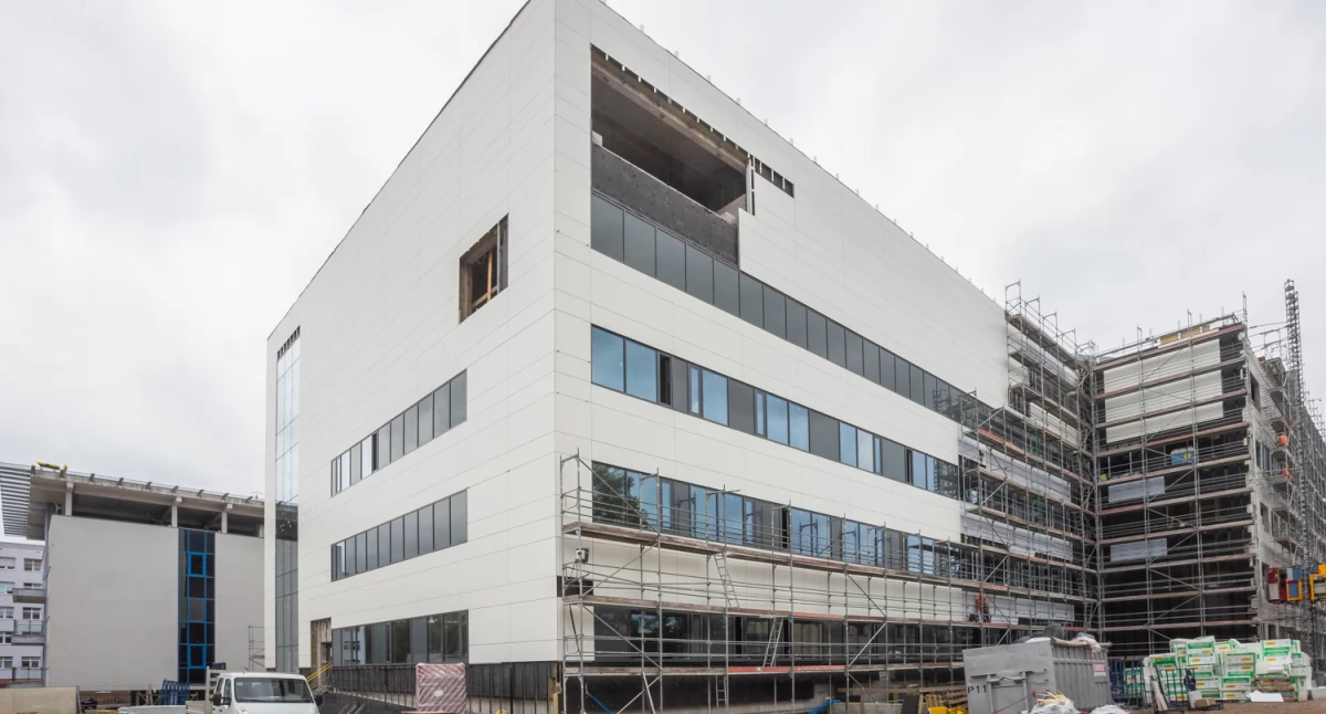 Miliony na zdrowie, zmiany w sercu Włocławka. Szpital rośnie, a to dopiero początek