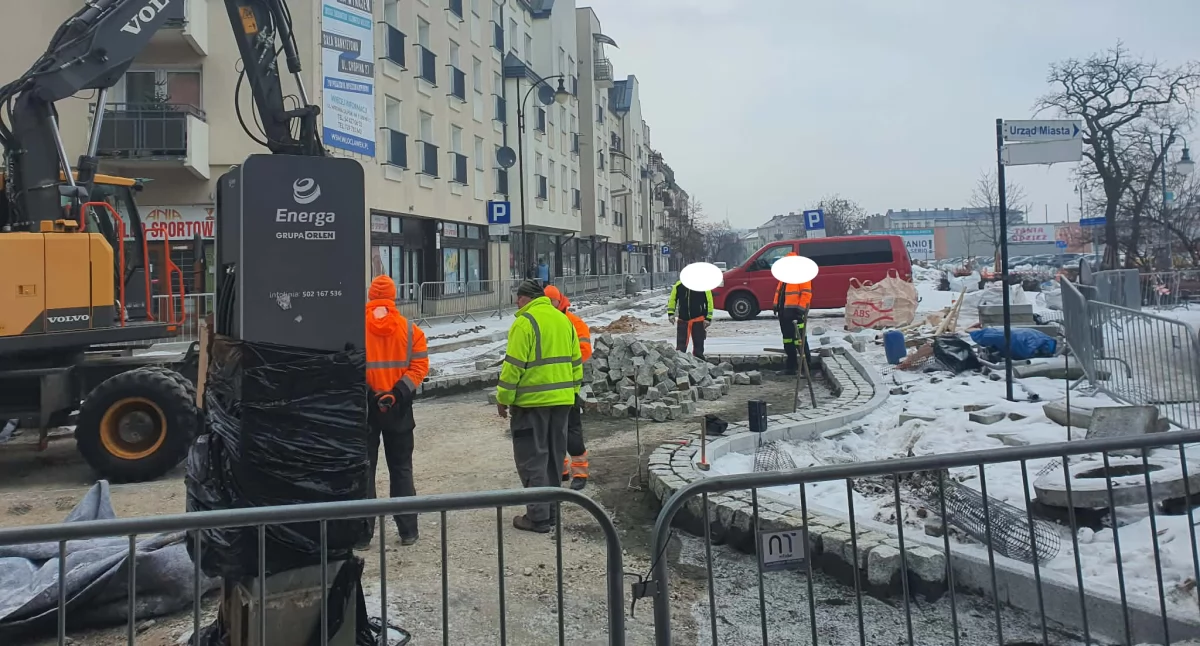 Mieszkańcy Włocławka skarżą się na utrudnienia. Kiedy koniec kosztownej przebudowy Śródmieścia?