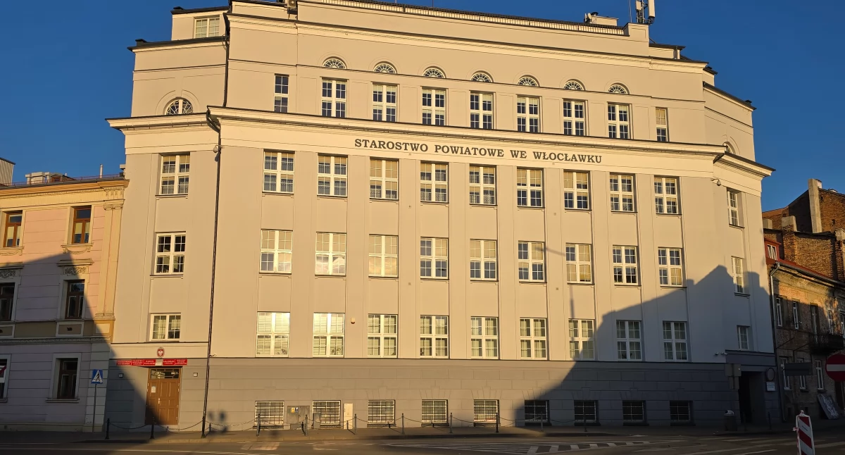 Praca Włocławek: To już ostatnie godziny na złożenie dokumentów w Starostwie