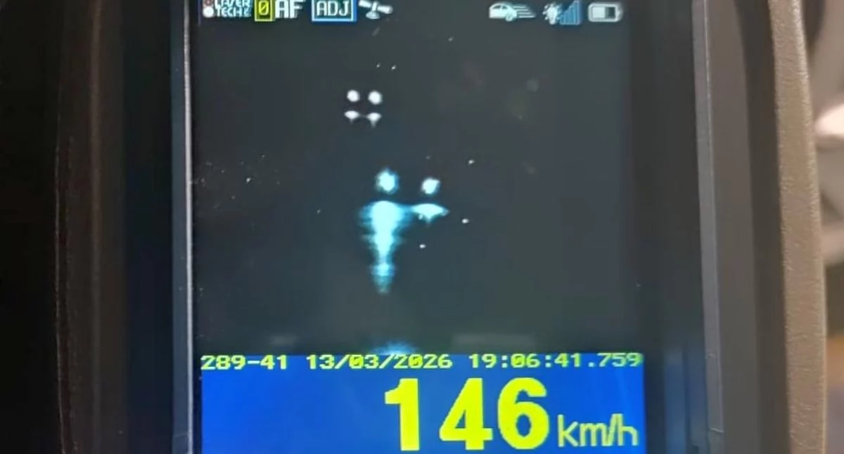 Nowe przepisy i mandaty po nowemu. Kierowcy tracą prawa jazdy