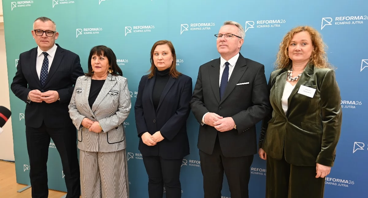 Rewolucja w szkołach. Koniec telefonów? Wiceminister w Brześciu Kujawskim ujawniła plan reformy