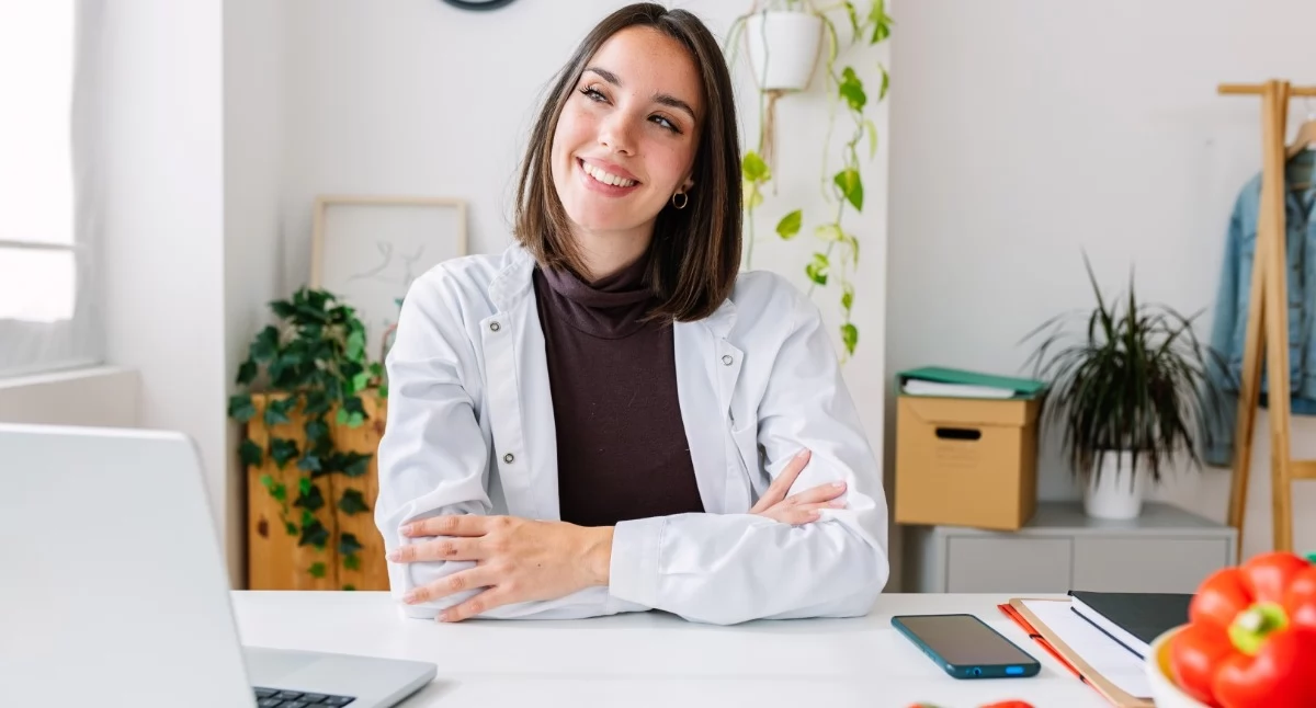 Gdzie pracuje dietetyk? Jakie ma możliwości zatrudnienia?