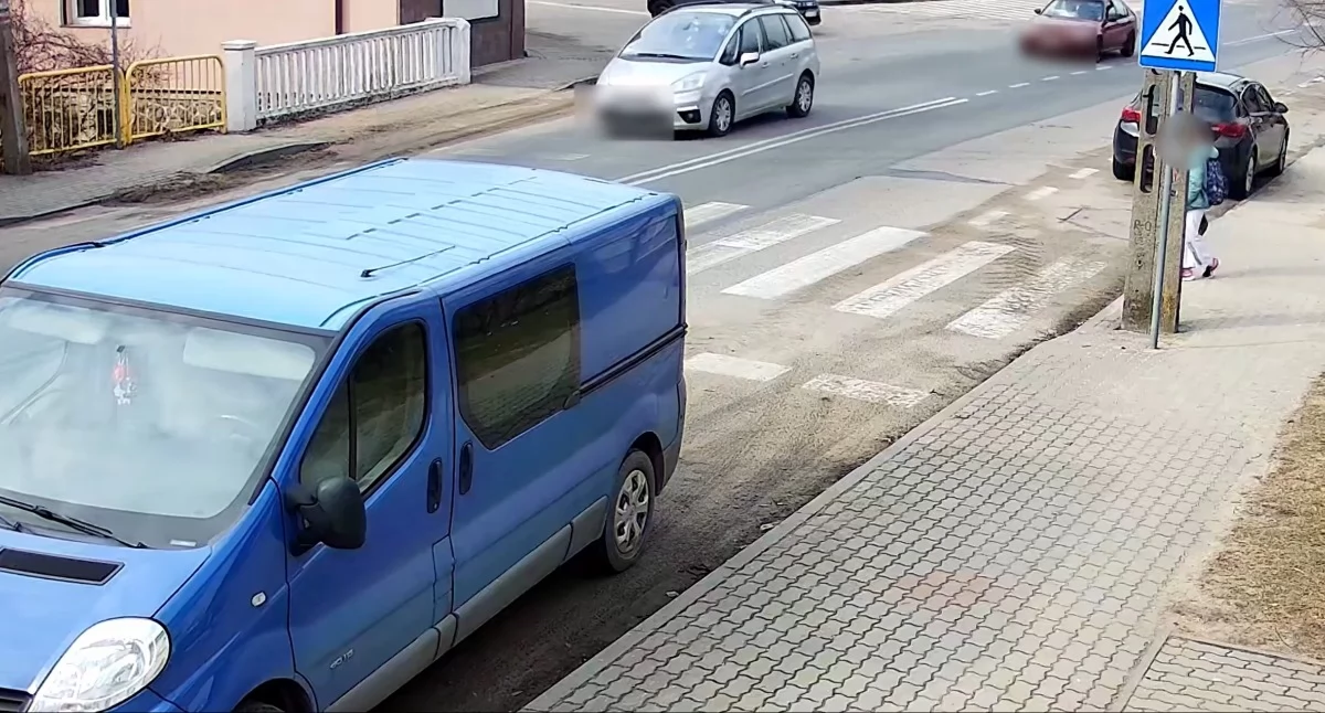 Dramatyczne sceny przy przejściu dla pieszych. 10-latka ledwo uniknęła potrącenia