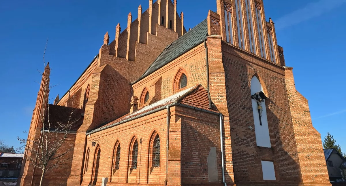 Z Brześcia Kujawskiego płynie modlitwa za księdza po dramatycznym wypadku. Dziś msza