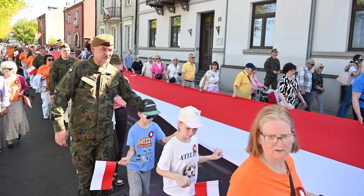 Majówka Włocławek 2026: Święto Flagi - 100-metrowa flaga i muzyka na Starym Rynku