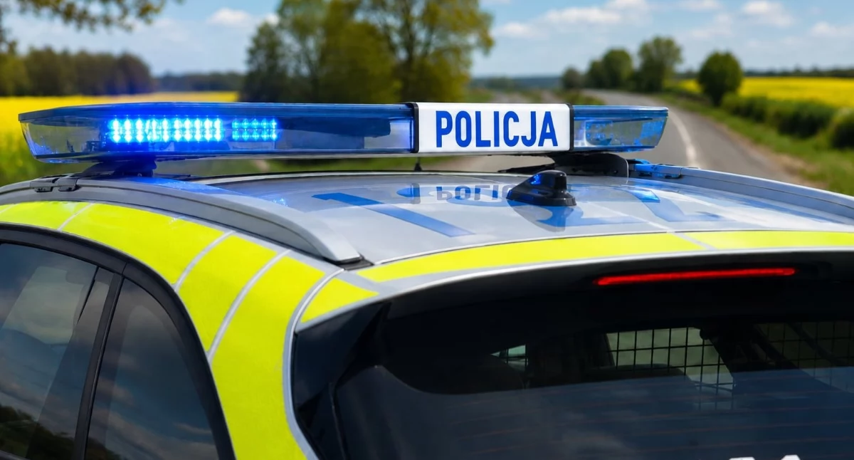 Ciężarówka przewróciła się i zablokowała drogę w powiecie włocławskim. Utrudnienia w ruchu i objazdy