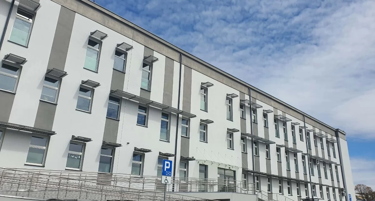 Oferty pracy we Włocławku. Szukają do PCZ, PCK i Policji