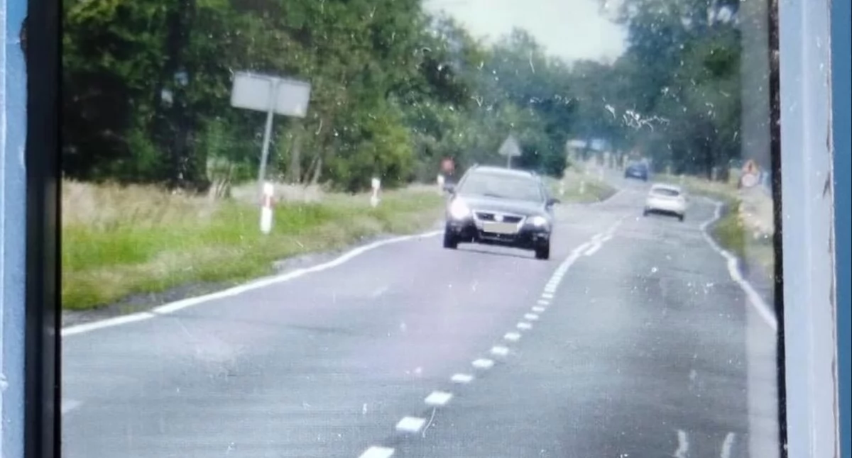 5 tysięcy złotych mandatu dla 26-latka. Pędził DK62