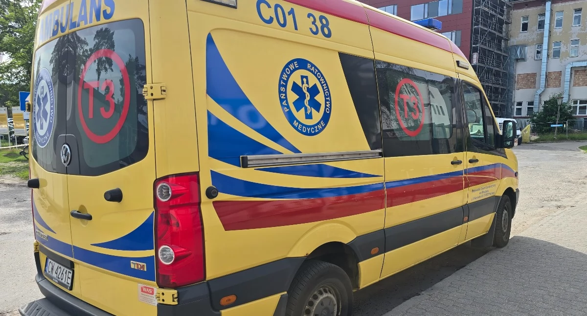 Zderzenie auta z motocyklem w Brześciu Kujawskim. Motocyklista trafił do szpitala