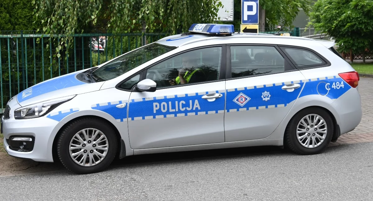 Dwa radiowozy spłonęły w Choceniu. Sprawą zajmie się sąd