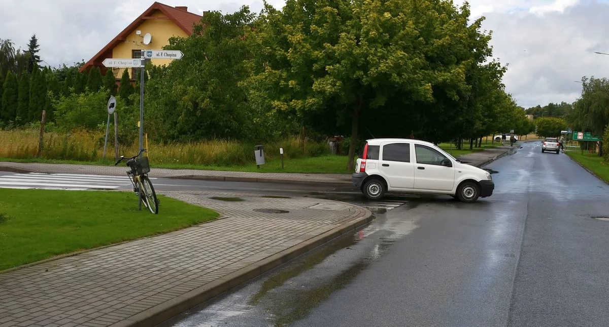 21-latka nie ustąpiła pierwszeństwa. Rowerzystka trafiła do szpitala