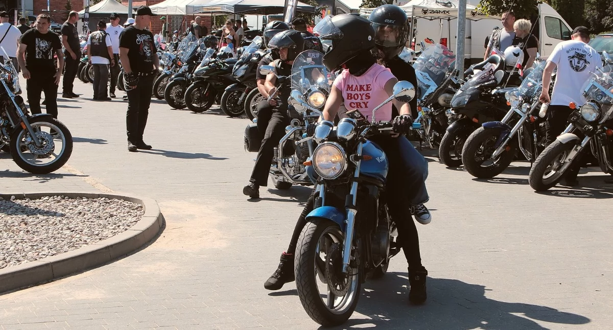 Trwa III Piknik Motocyklowy Stalowych Jeźdźców. Brześć Kujawski dziś na dwóch kołach. Zdjęcia