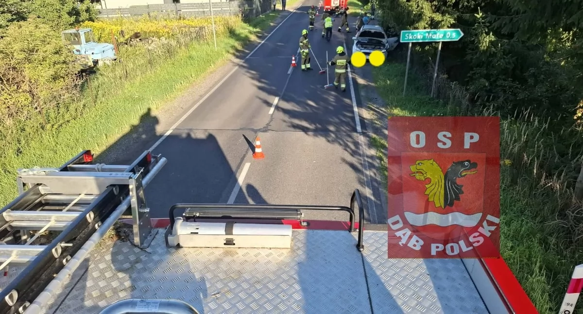 Zderzenie Volkswagena z Fordem w Skokach Dużych. 37-latek wyprzedzał na skrzyżowaniu