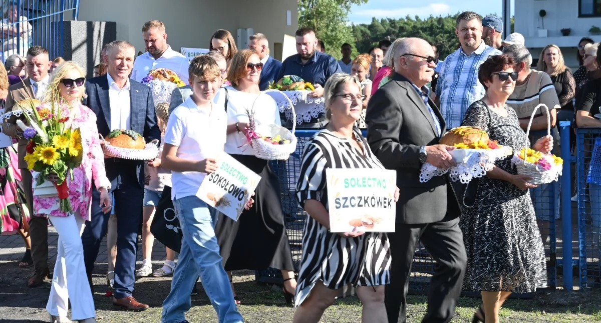 Dożynki w Izbicy Kujawskiej 2026. Od korowodu i wieńców po koncert Nowatora.Zdjęcia