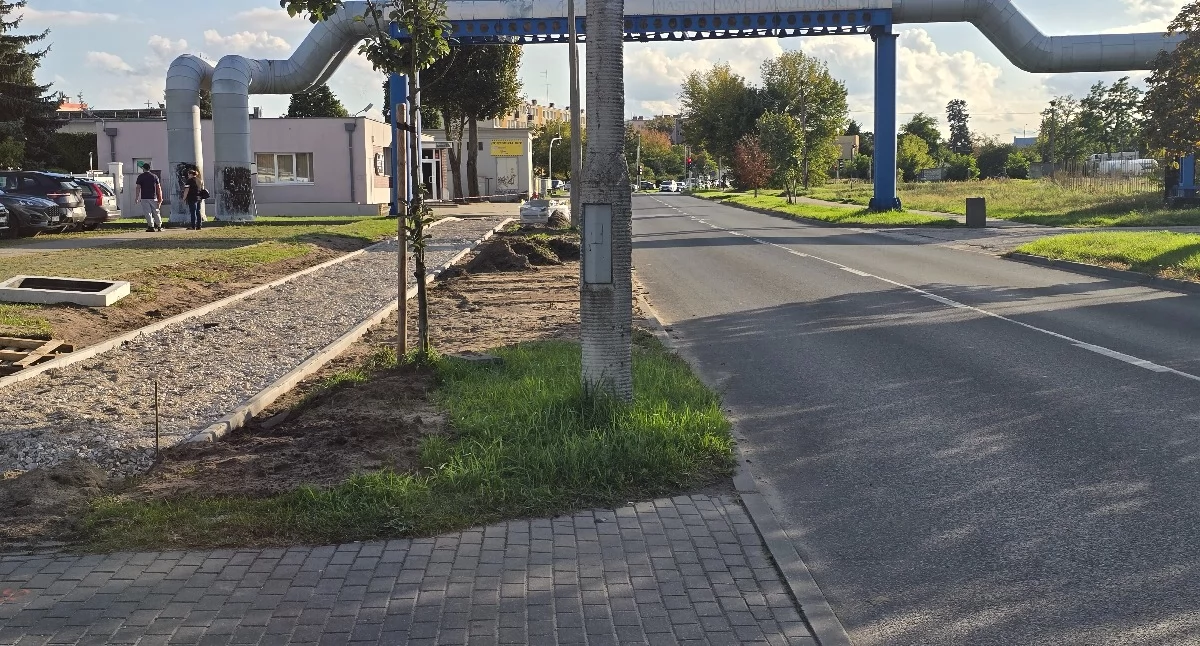 Chcą zatoki parkingowej na Barskiej. Odpowiedź miasta przyniosła inny wątek