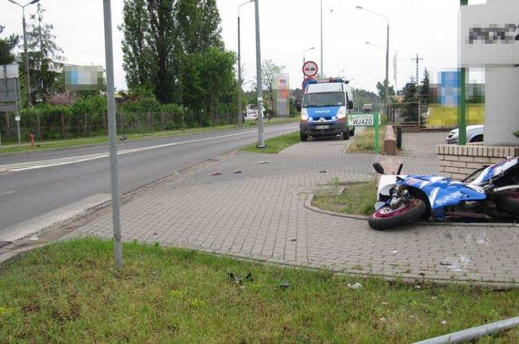 Tragiczny wypadek z udziałem motocyklisty. Nie żyje 25 latek