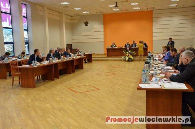 Kukucki: Mamy festiwal wyborczy