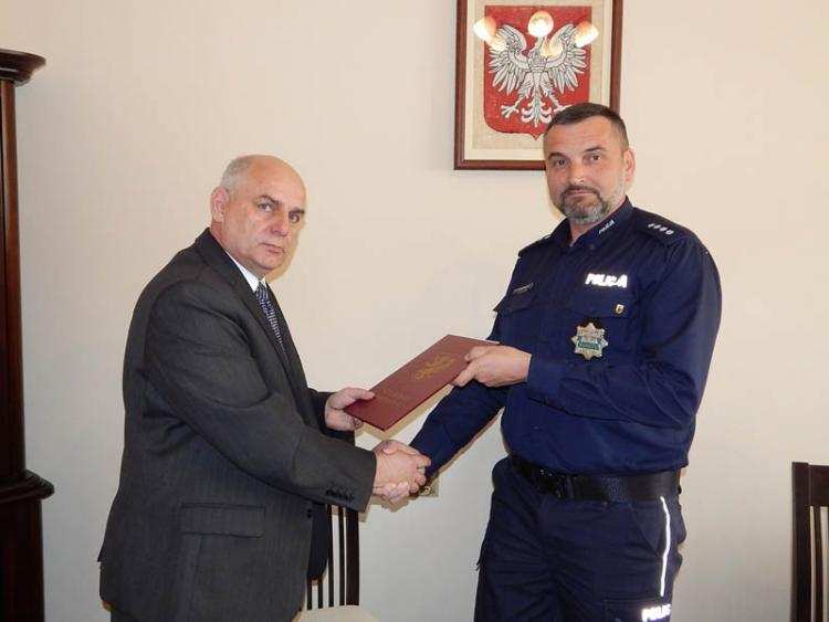 Porozumienie podpisane. Będzie więcej policyjnych patroli w powiecie 