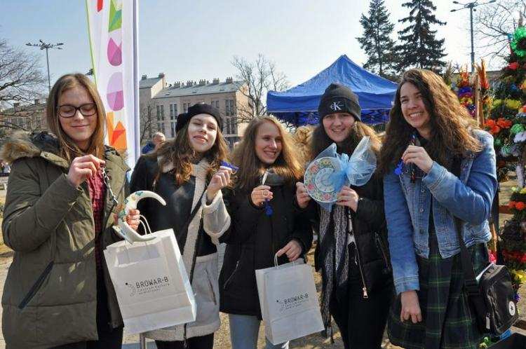 Uczennice LZK  wykonały najpiękniejsze palmy