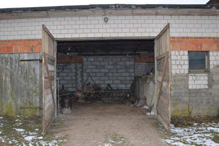 Trzej młodzi sprawcy ukradli ciągnik. Łupem nie cieszyli się długo