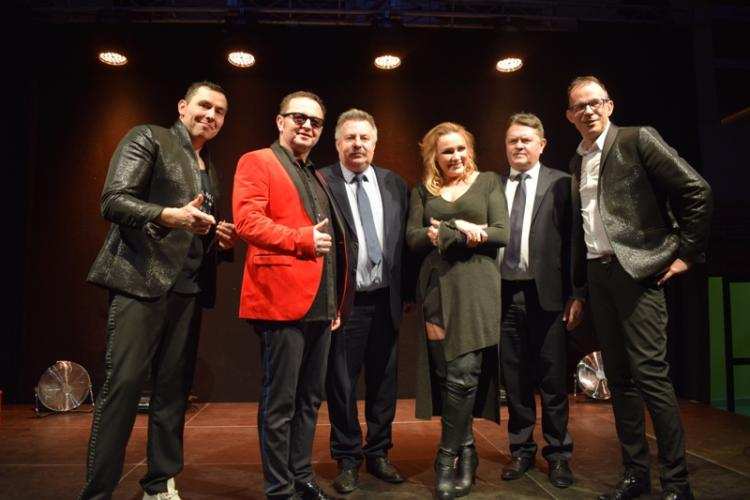 Kabaret pod Wyrwigroszem i Ciach rozbawiły publiczność w Baruchowie do łez [ZDJĘCIA]