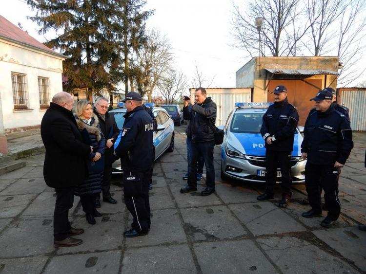 Policjanci z Brześcia i Lubrańca dostali nowe radiowozy [ZDJĘCIA]