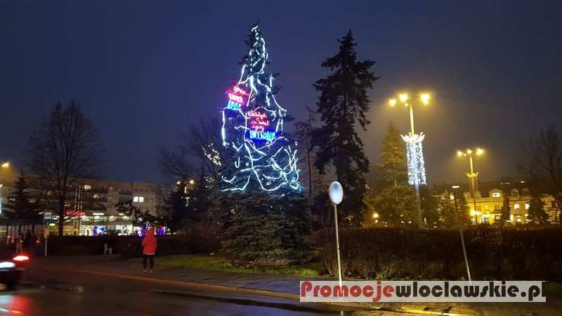 Świąteczna iluminacja na Placu Wolności we Włocławku