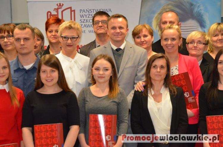 Stypendia dla najlepszych rozdane. Wkrótce nowoczesny ośrodek symulacji medycznych we Włocławku [ZDJ