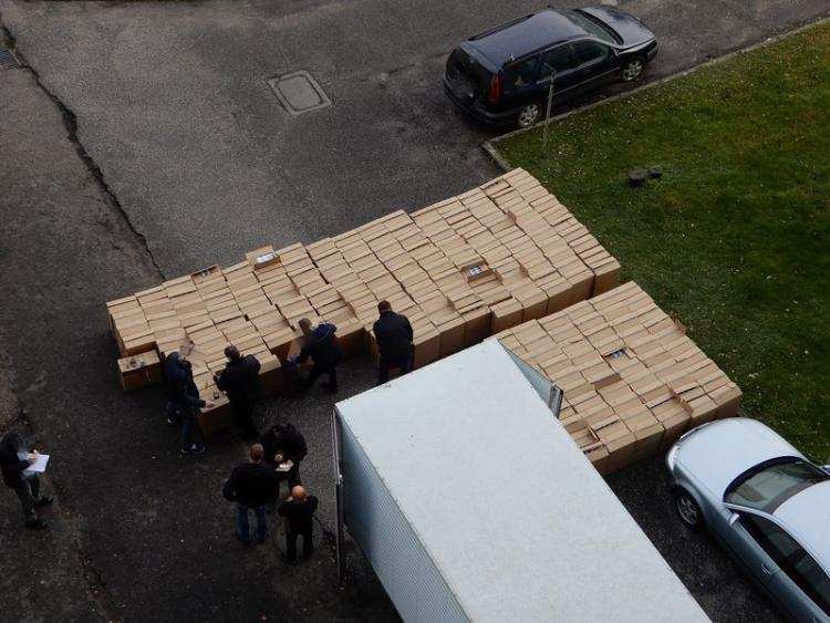 Wiózł ponad 2 miliony papierosów. Straty Państwa na blisko 3 mln złotych [FOTO]