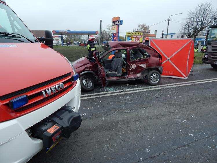 Tragedia na drodze w regionie. Dwie osoby poniosły śmierć na miejscu