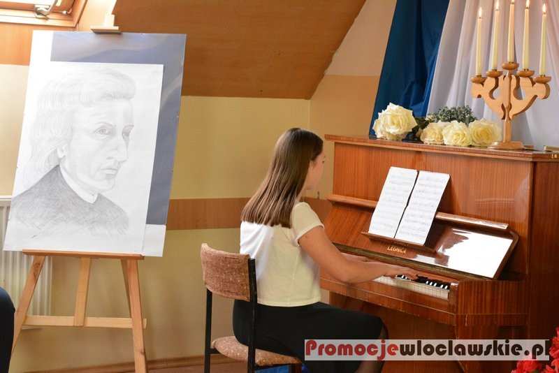 VIII POWIATOWY KONKURS CHOPINOWSKI „FRYDERYK CHOPIN NA KUJAWACH” W IZBICY KUJAWSKIEJ