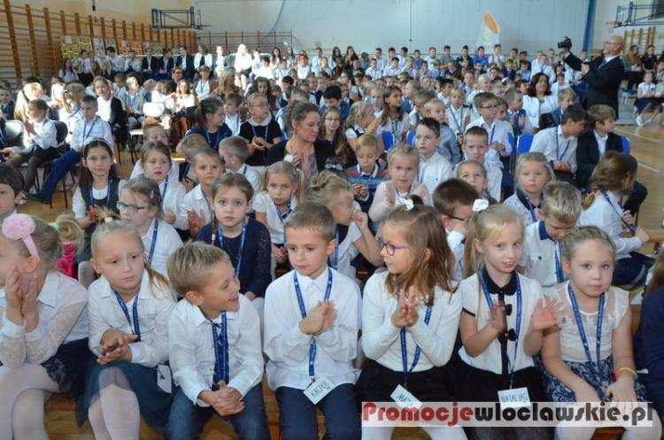 Jubileusz 60-lecia Szkoły Podstawowej nr 12 we Włocławku [ZDJĘCIA]