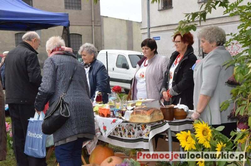 Targ z darami lata we Włocławku