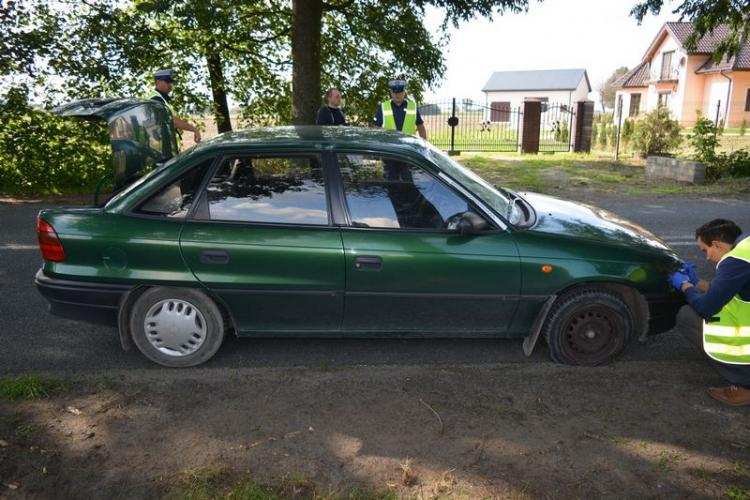 Śmiertelny wypadek w regionie. Rowerzystka zderzyła się z samochodem [ZDJĘCIA]