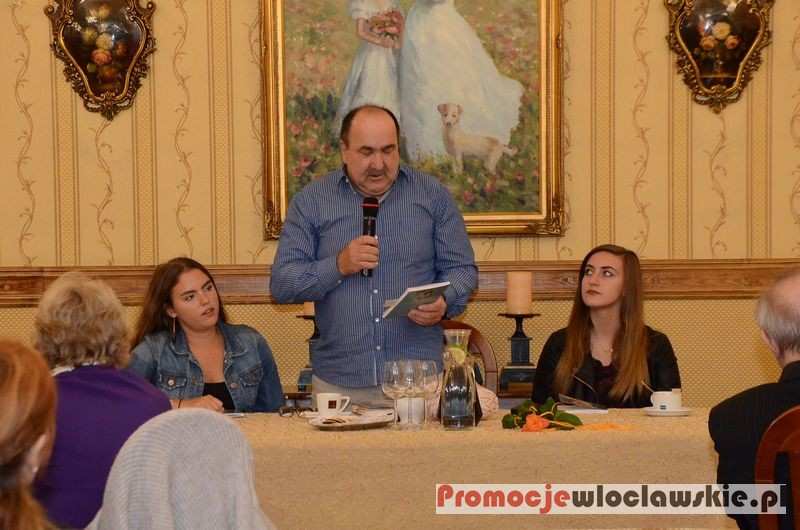 Spotkanie  poety i prozaika Jarosława Wojciechowskiego w Restauracji 