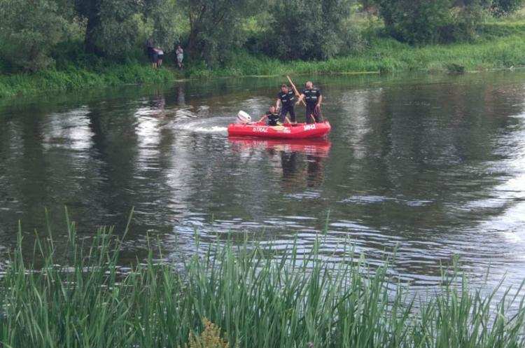 Tragiczny finał poszukiwań w regionie. Mężczyzna kąpał się ze znajomym. Z rzeki wyłowiono jego ciało