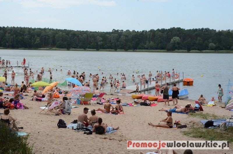 Włocławianie nad jeziorem Wikaryjskim