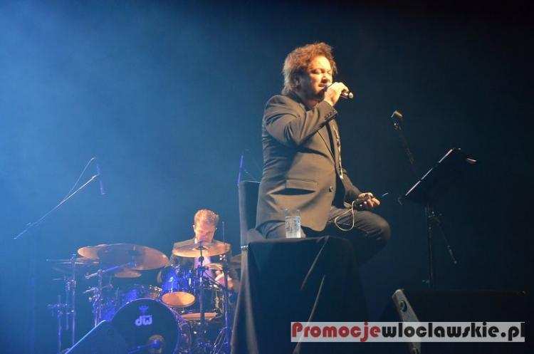 Mietek Szcześniak wystąpi na dziedzińcu Browaru B we Włocławku. Czeka nas wyjątkowy koncert