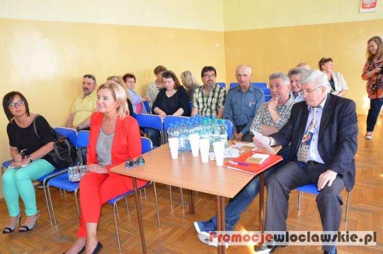 „Wstyd, że taki ściek płynie przez miasto”. Prezydent Włocławka spotyka się z mieszkańcami [ZDJĘCIA]