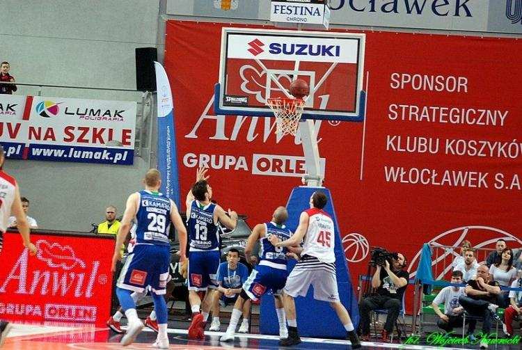 Anwil może odetchnąć. Rottweilery pokonały Czarnych we własnej hali