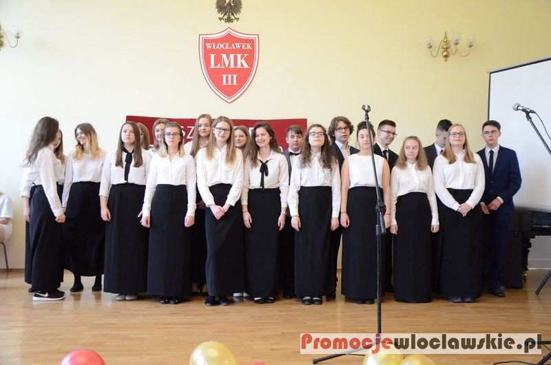 Maturzyści z LMK we Włocławku zakończyli rok szkolny 2016/2017