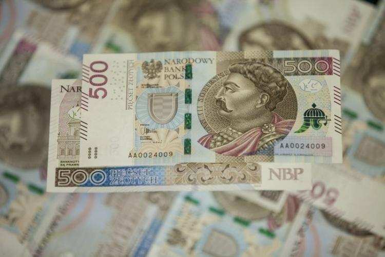 Nowy nominał już w obiegu. NBP wprowadził banknot 500 zł [FOTO]