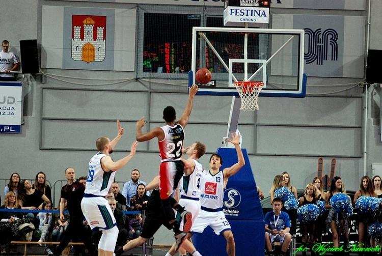 Anwil Włocławek pokonał MKS Dąbrowa Górnicza [ZDJĘCIA]
