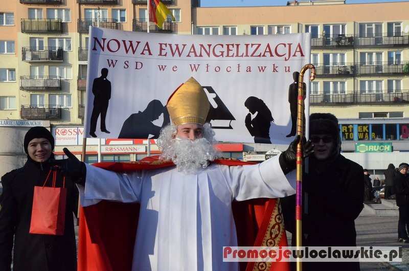 Kolędowali na Placu Wolności - Nowa Ewangelizacja WSD we Włocławku