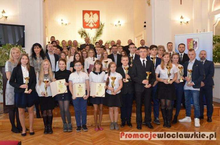 Najlepsi sportowcy w Powiecie Włocławskim nagrodzeni [ZDJĘCIA]