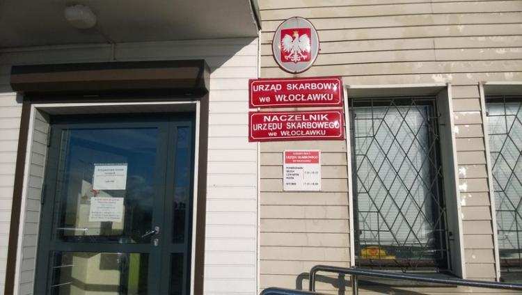 Trwa rozbudowa Urzędu Skarbowego we Włocławku: Inne wejście do placówki